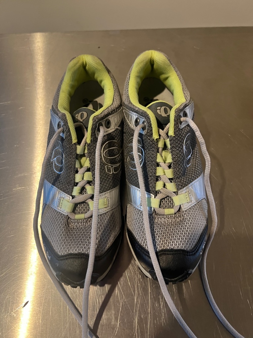 Pearl Izumi Gray with Lime Accent Cycling Sneakers